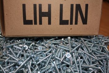 Винтове за дърво LIH-LIN с дебелина 3.5 мм КУТИЯ