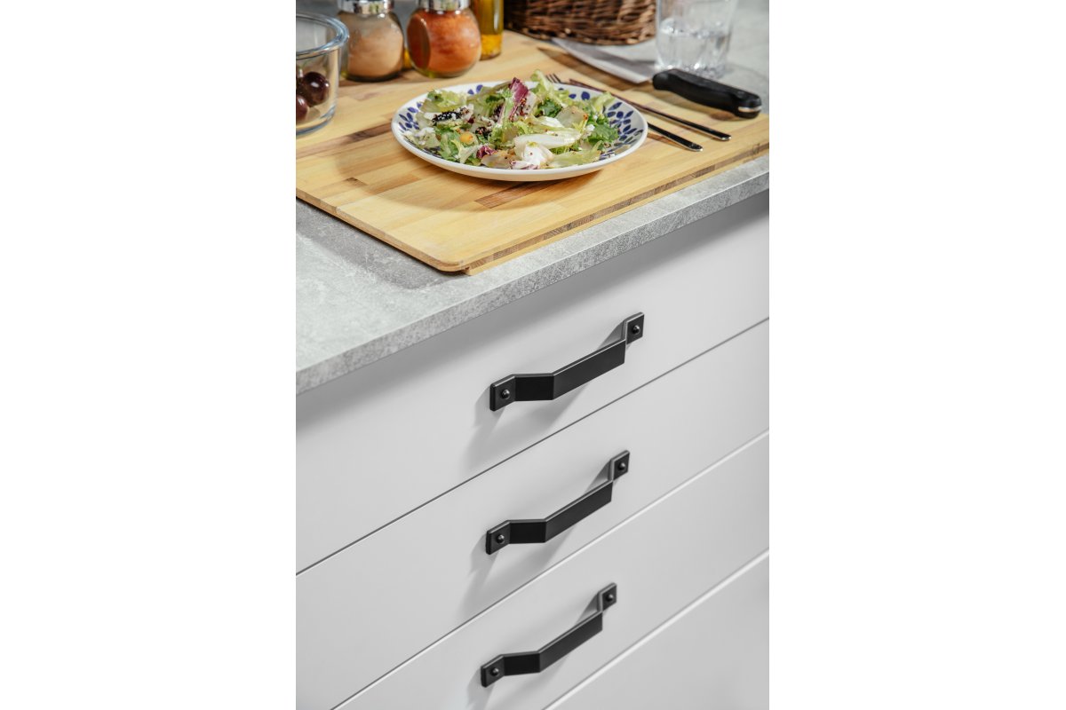 Дръжка STEP черно Дръжка STEP черно