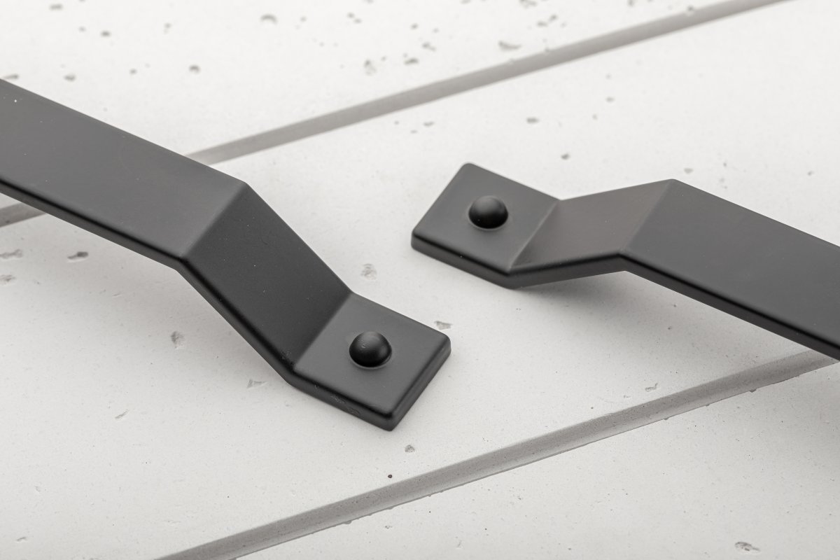 Дръжка STEP черно Дръжка STEP черно