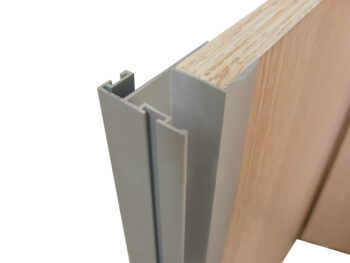 Кант дръжка с две четка за гардероб 18 мм